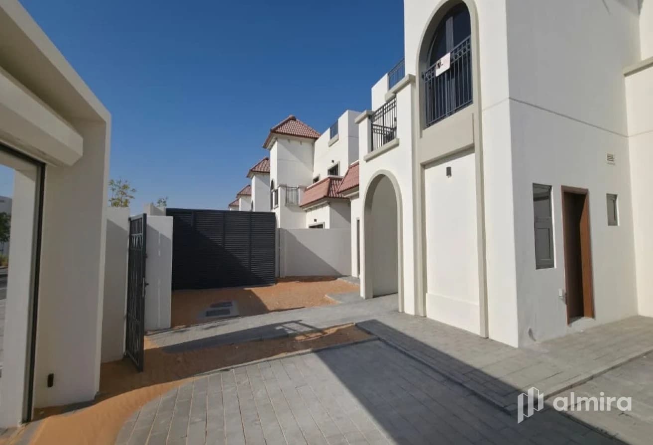 Vacant | Mediterranean Style | Brand New