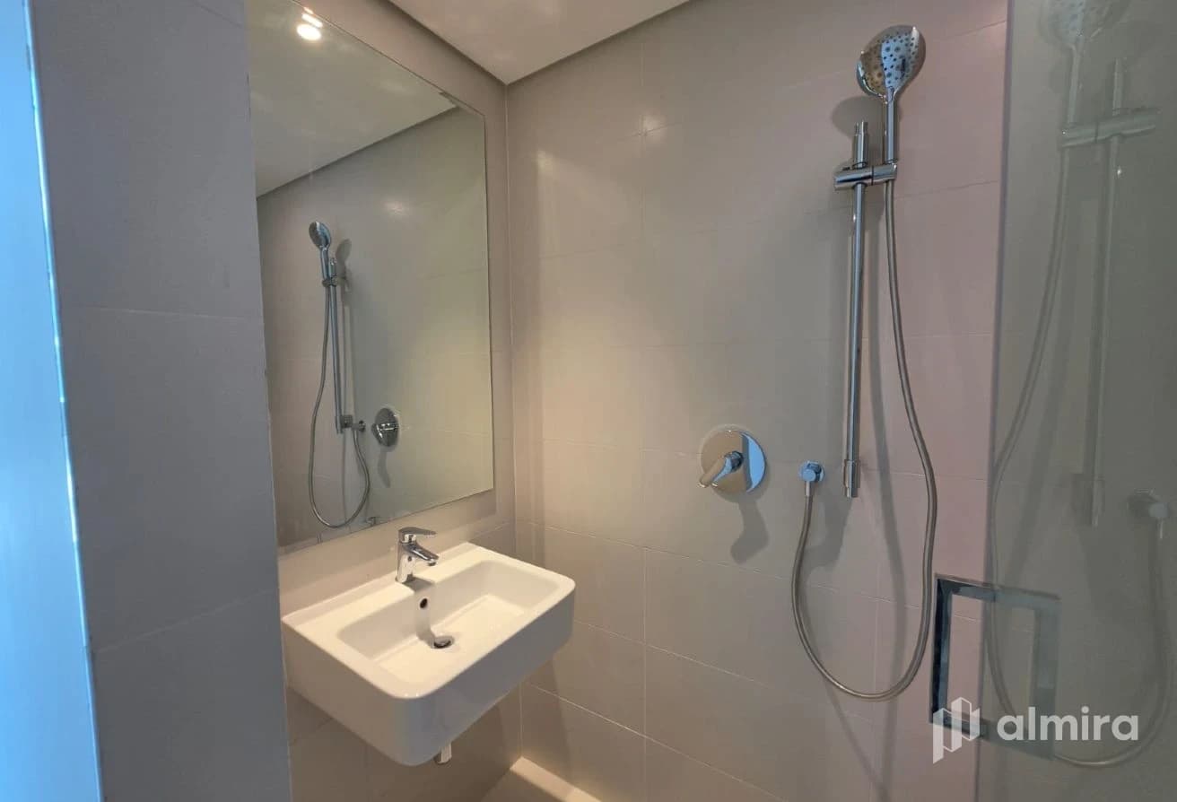 Sea View | Move in Ready | Prime Location