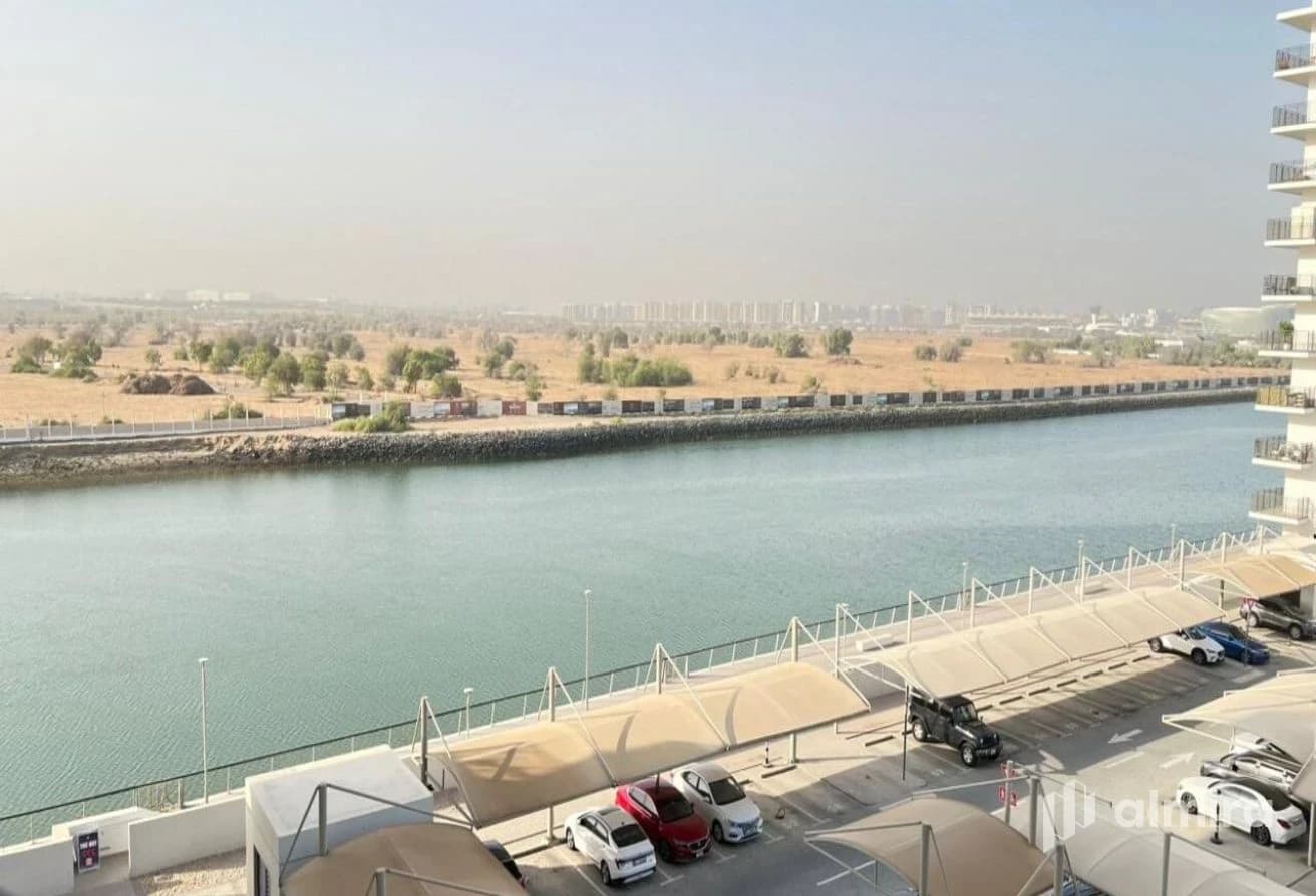 Canal View | Pristine Condition | Prime Location