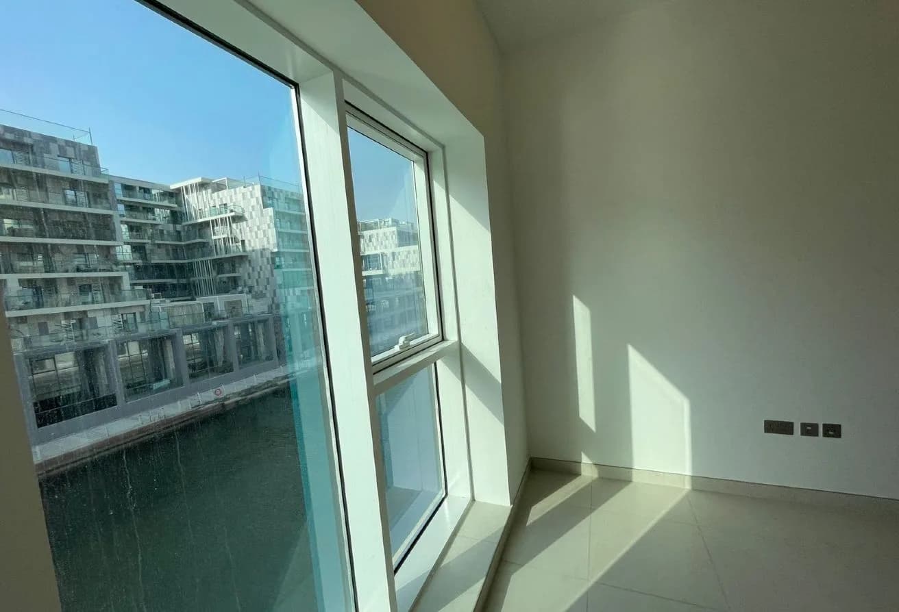 Canal View | 3BR+Maid | Building P-2063