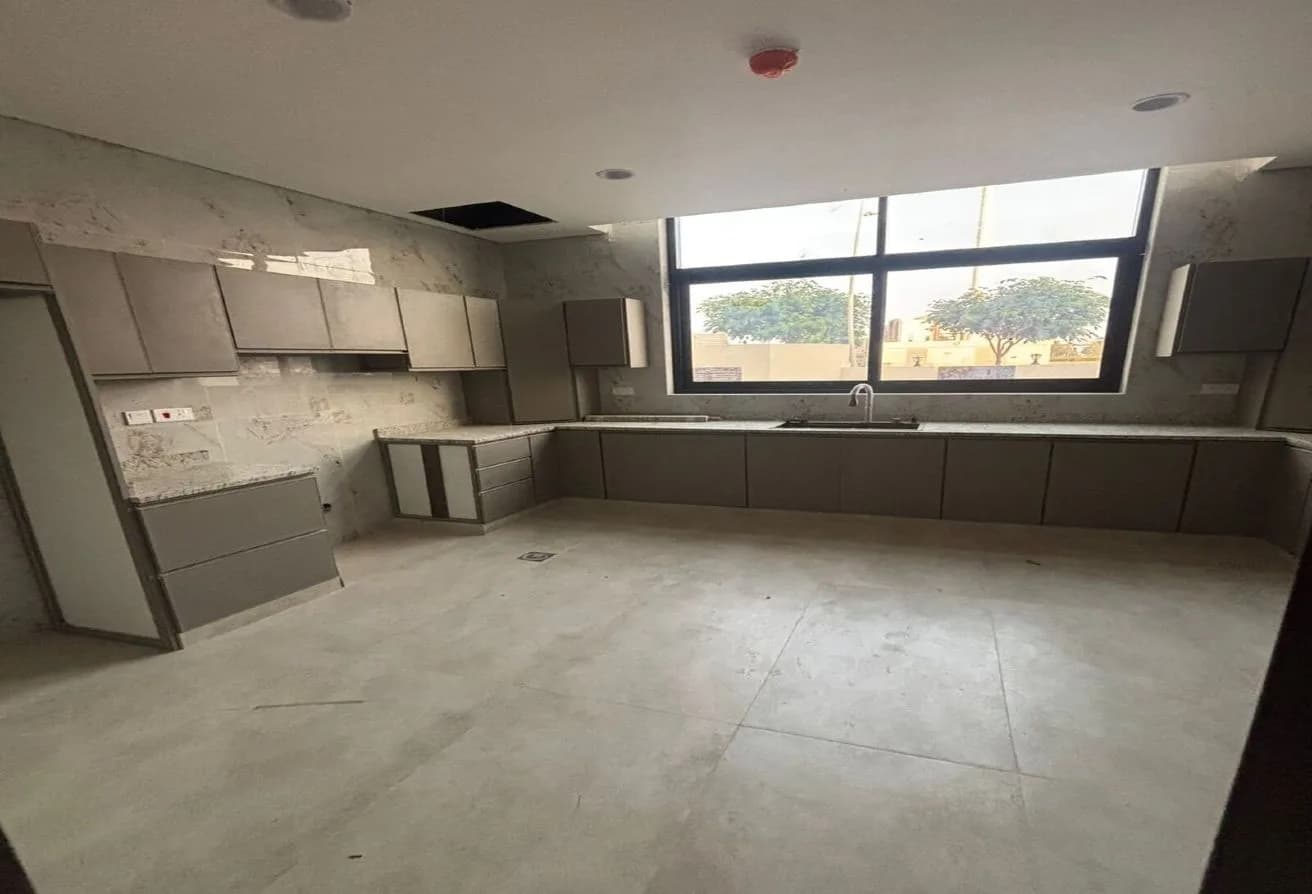Single Row | First User | Ready To Move In