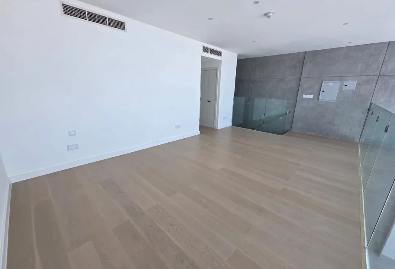 1BR Loft | Full Sea View | High Floor | Vacant