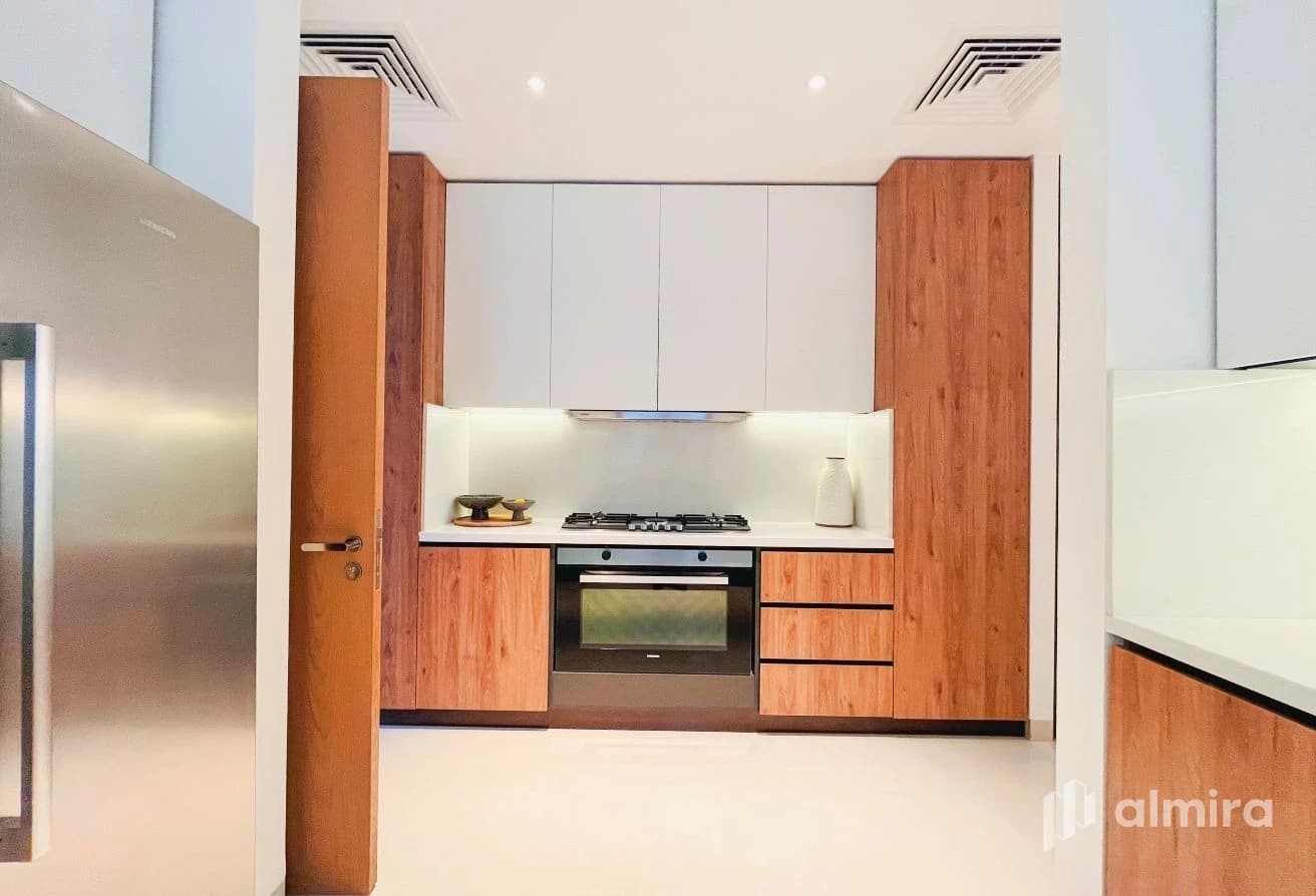 Premium 5BR + Pod | Single Row | Prime Location