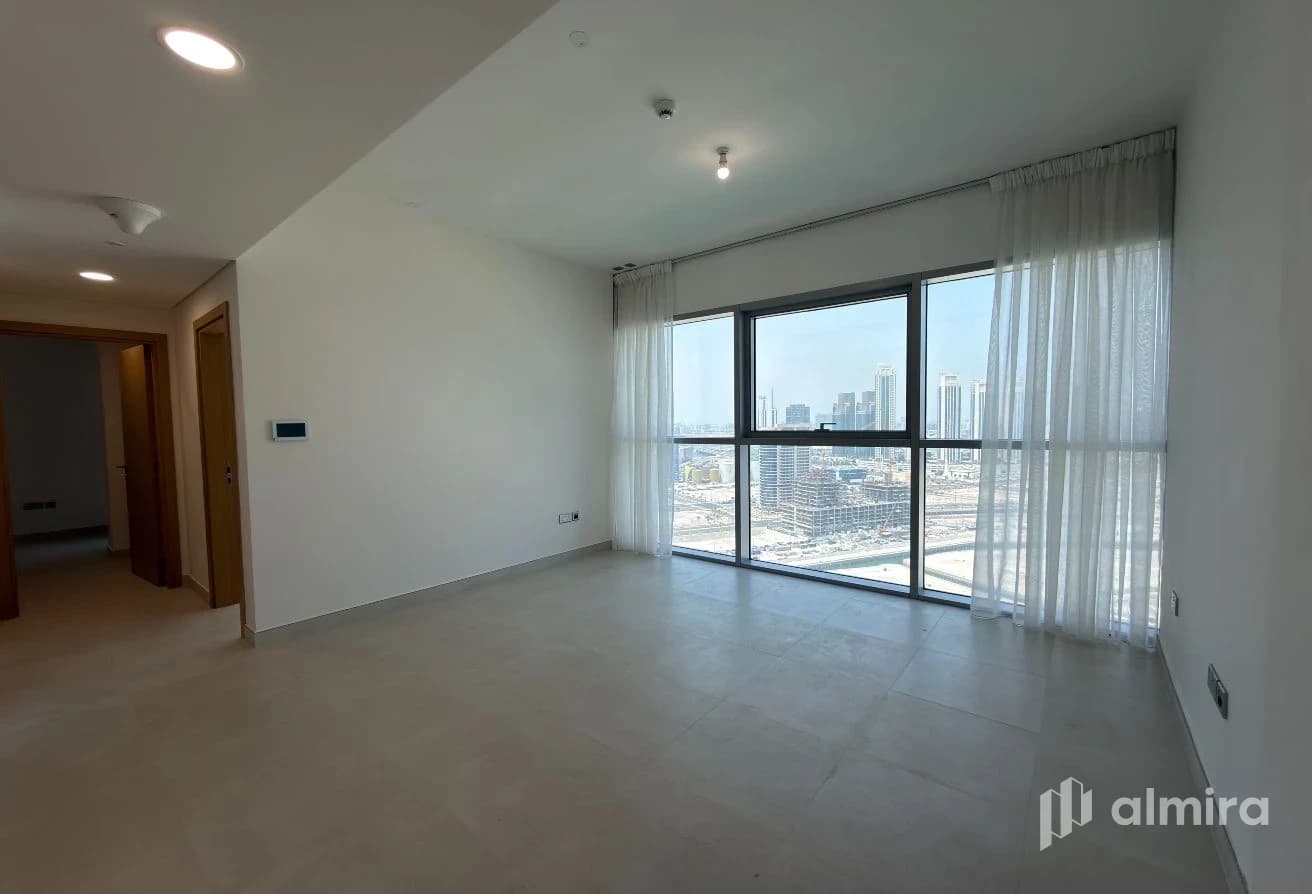 Full Canal View | High Floor | Vacant | Balcony
