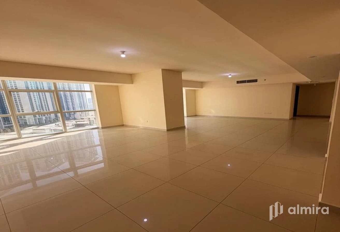 Sea View | Corner Unit | High Floor | Vacant