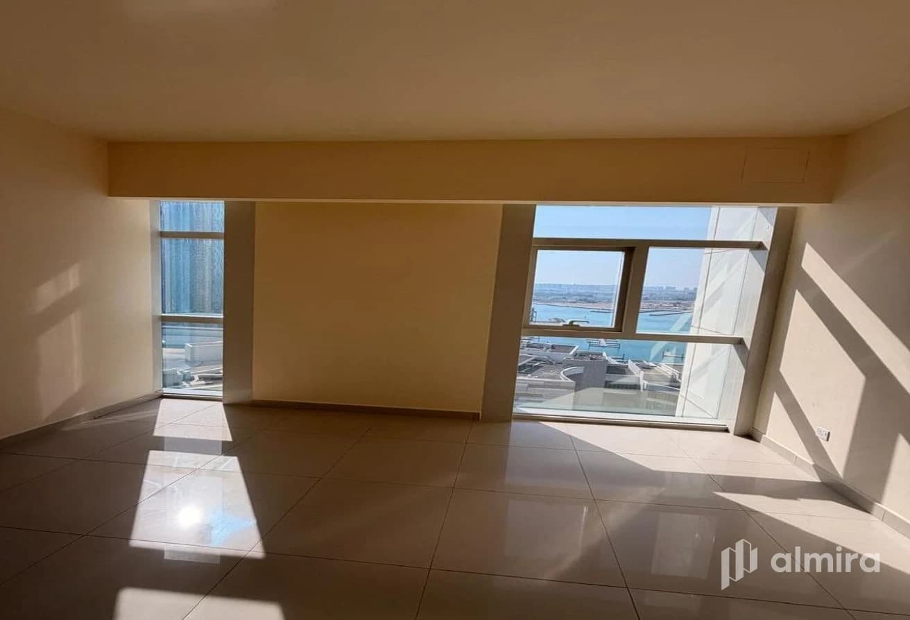 Sea View | Corner Unit | High Floor | Vacant