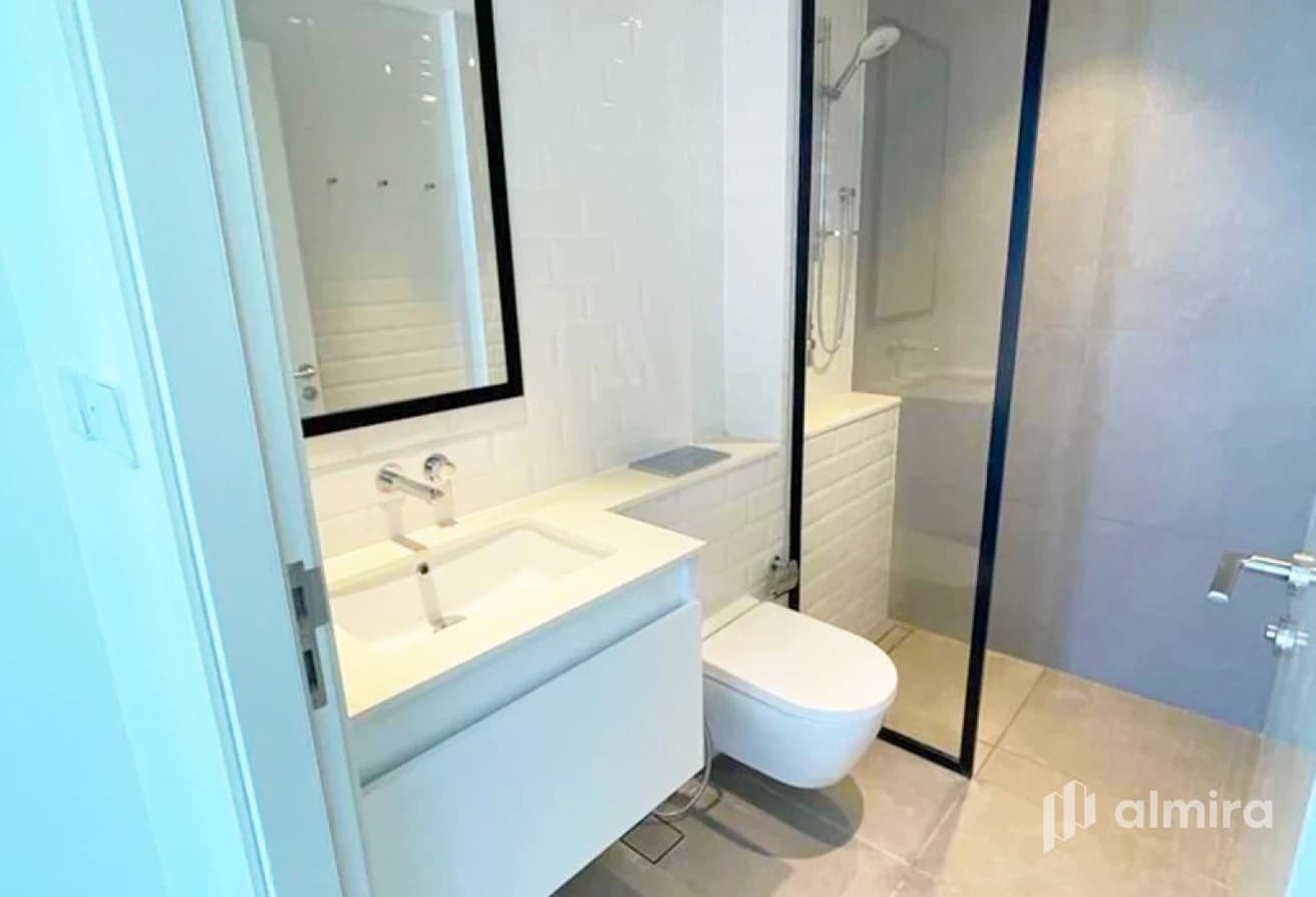 Sea View | 1BR w/ Balcony | Large Layout