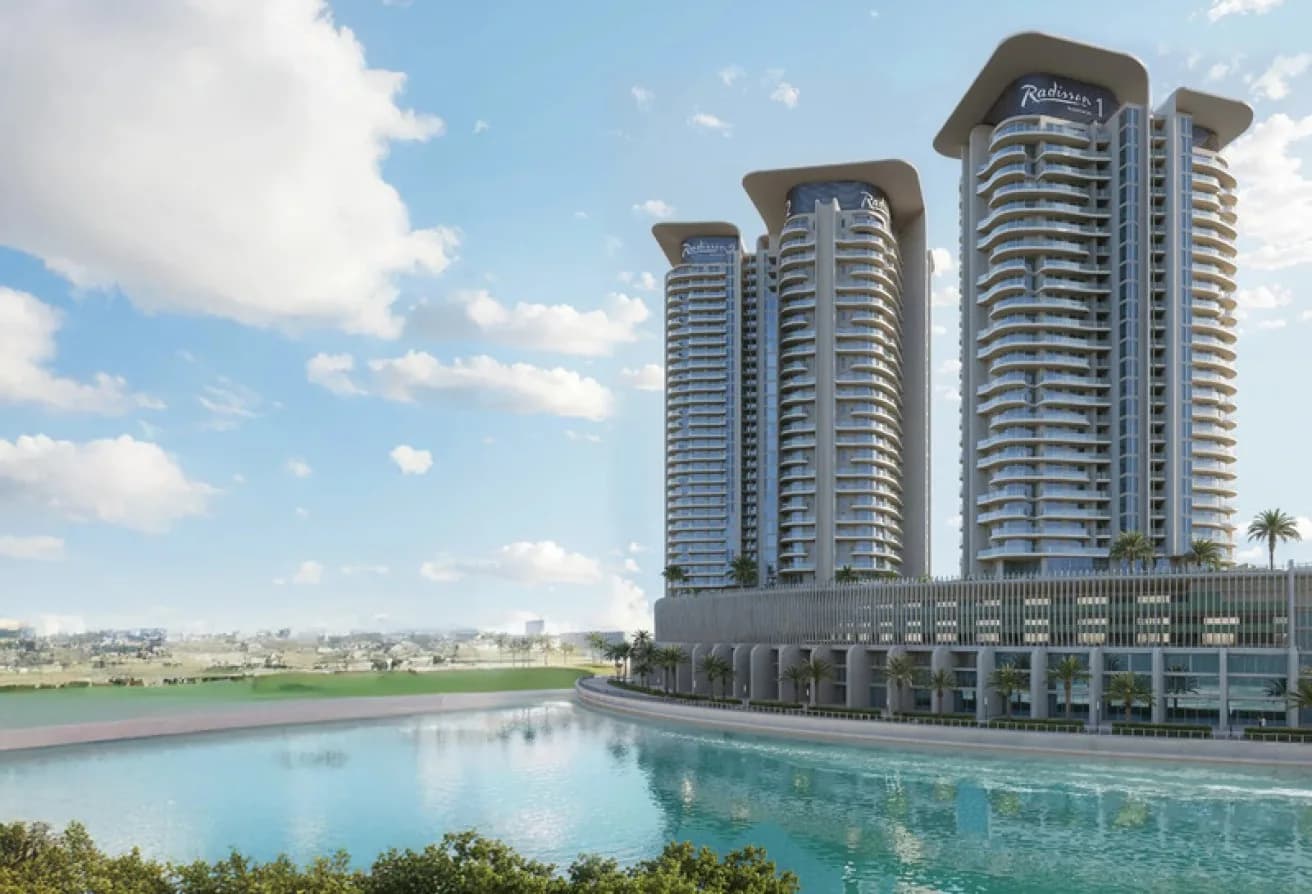 Good Deal | High Floor | Waterfront Living