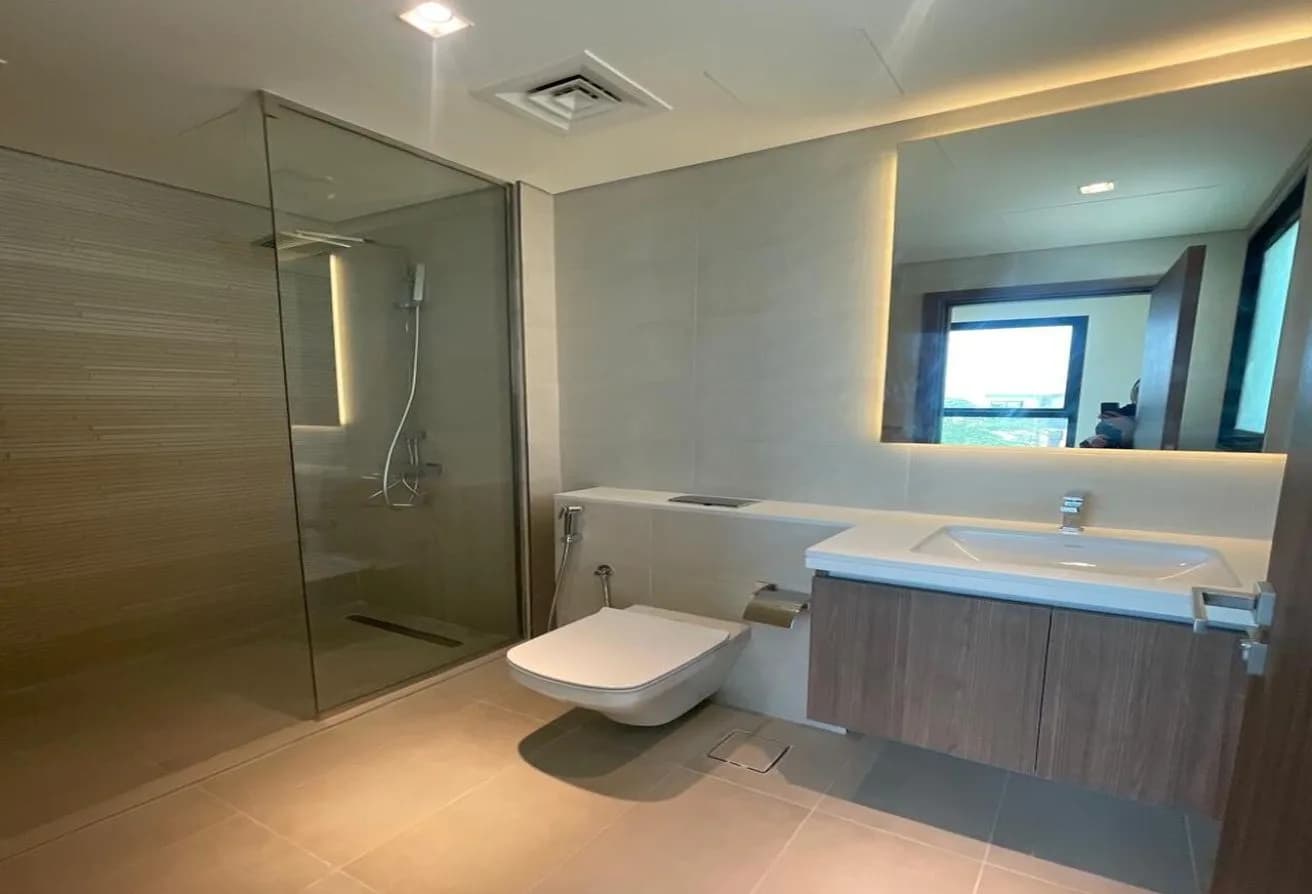 Near The Park | Single Row | Prime Location
