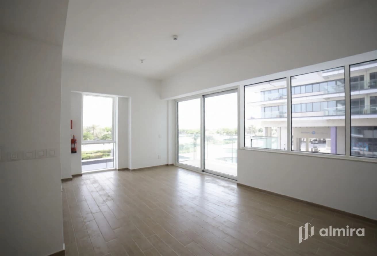 Good Condition | Studio w/ Balcony | Upcoming