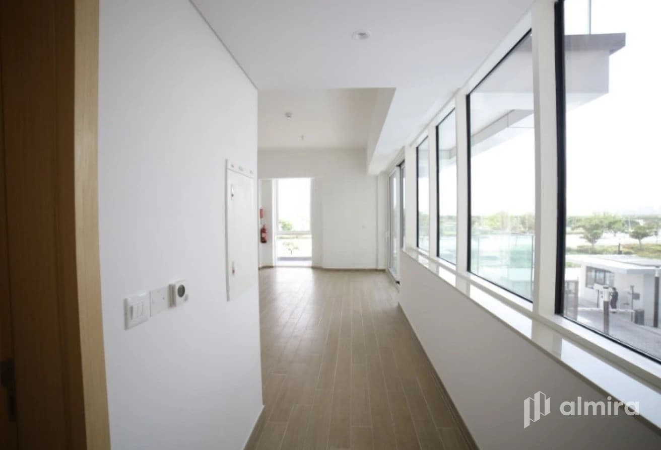 Good Condition | Studio w/ Balcony | Upcoming