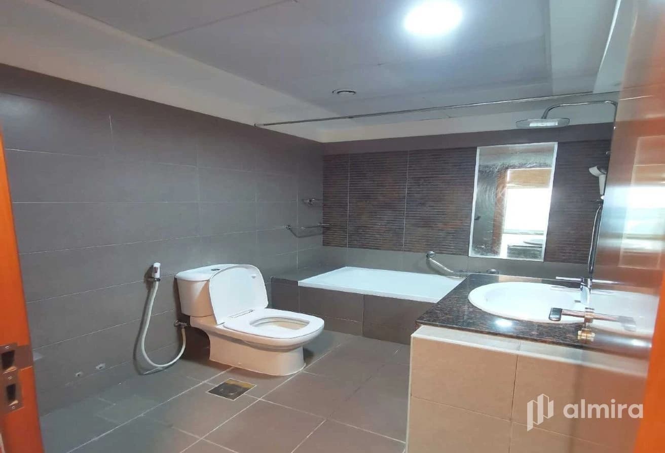 High Floor | Sea View | Vacant | Prime Location