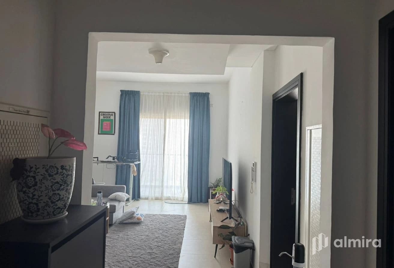 1BR w/ Balcony | Amazing View | Unfurnished Unit