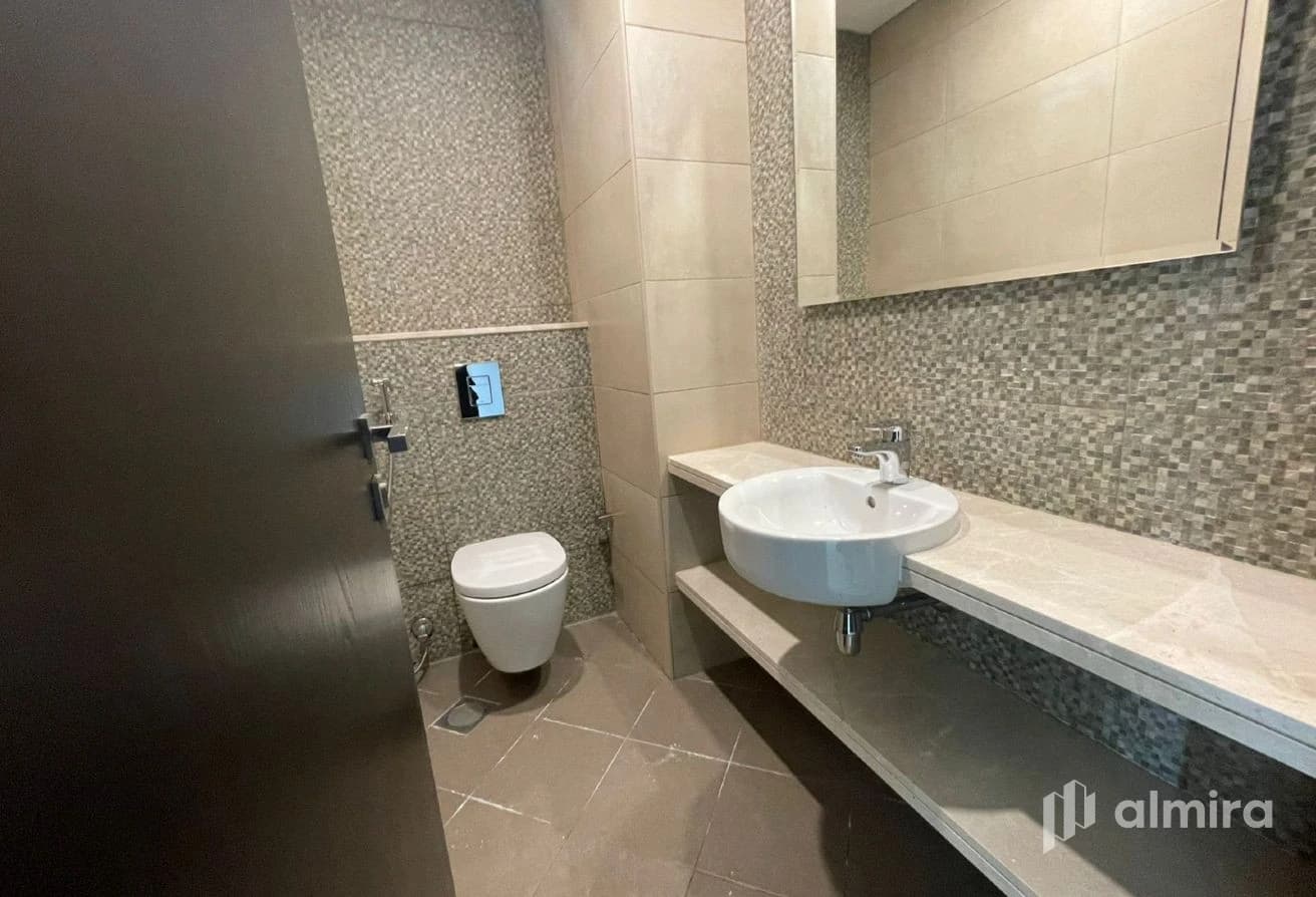 1BR w/ Balcony | Amazing View | Unfurnished Unit