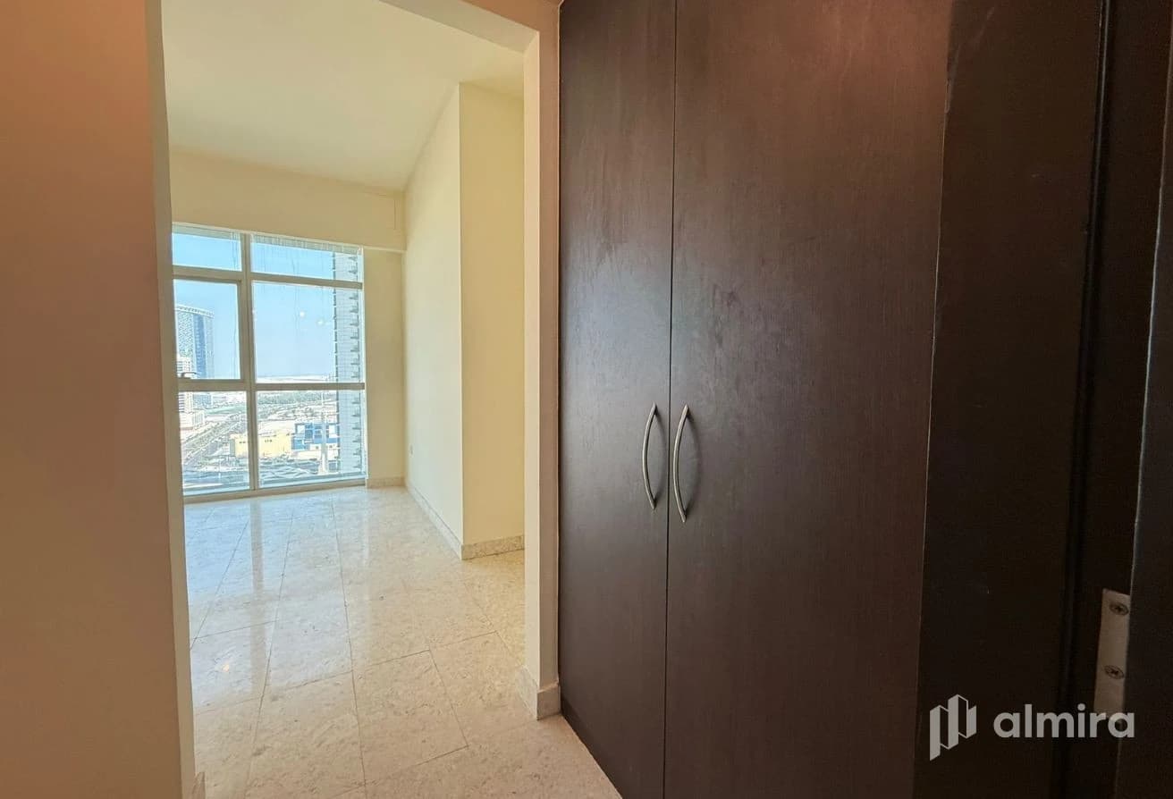 Canal View | High Floor | Ready To Move In