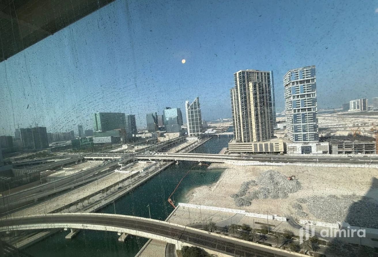 Canal View | High Floor | Ready To Move In