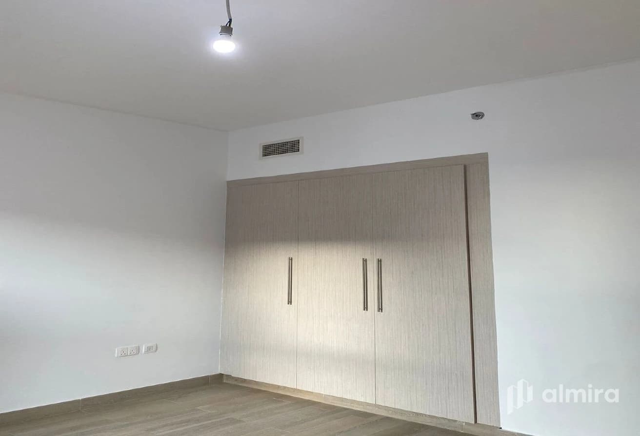 Canal and Sea World View | 1 Payment | Upcoming