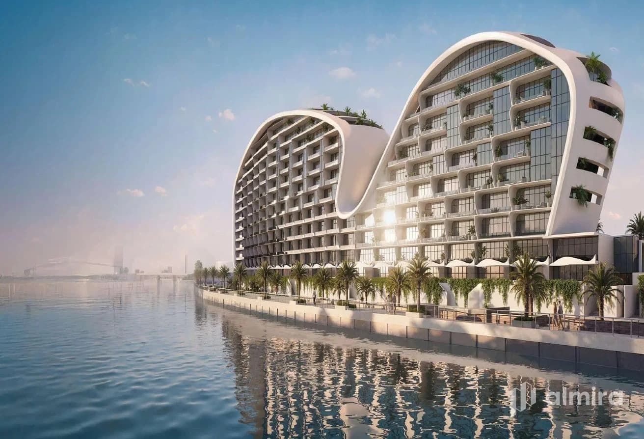Luxurious Living | 1BR with Balcony | Waterfront