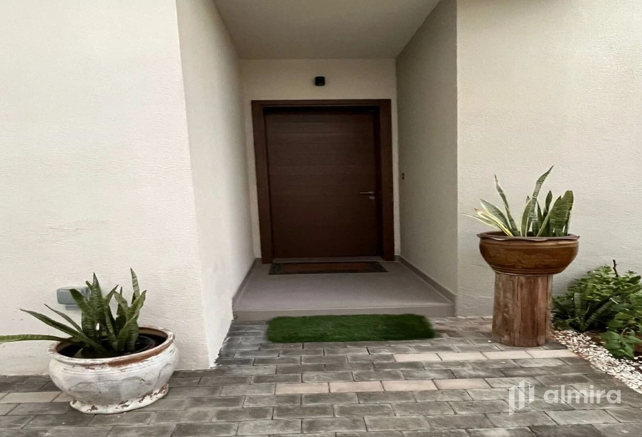 Vacant | Fully Furnished | Friendly Community